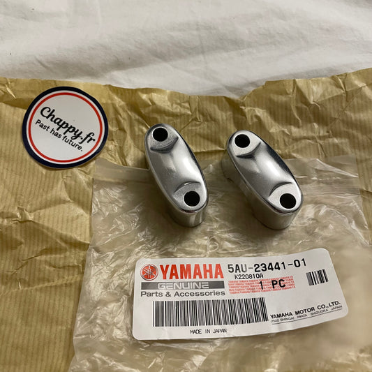 Pair of upper handlebar supports Chappy Yamaga