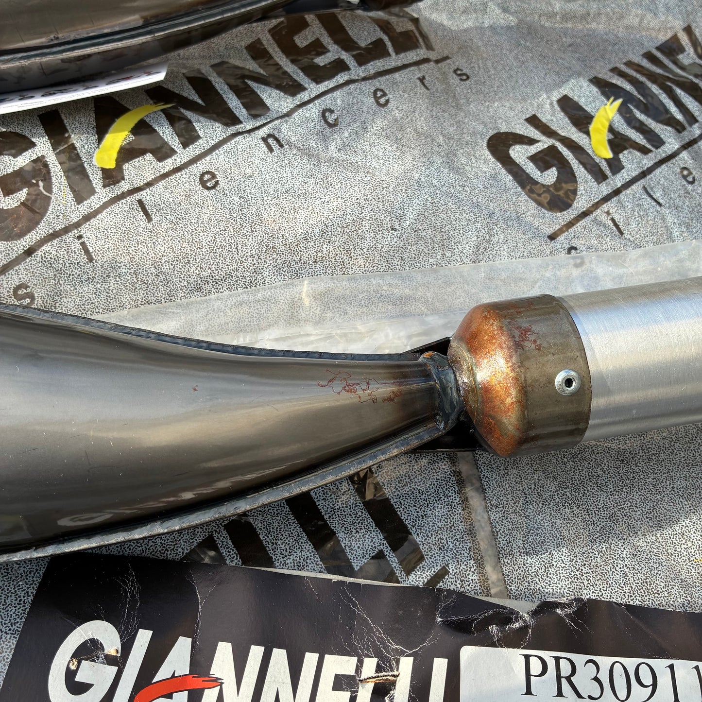 Giannelli - Échappement d’exception neuf